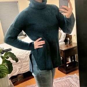 Pink Rose Ribbed Turtleneck Sweater - Medium, Teal